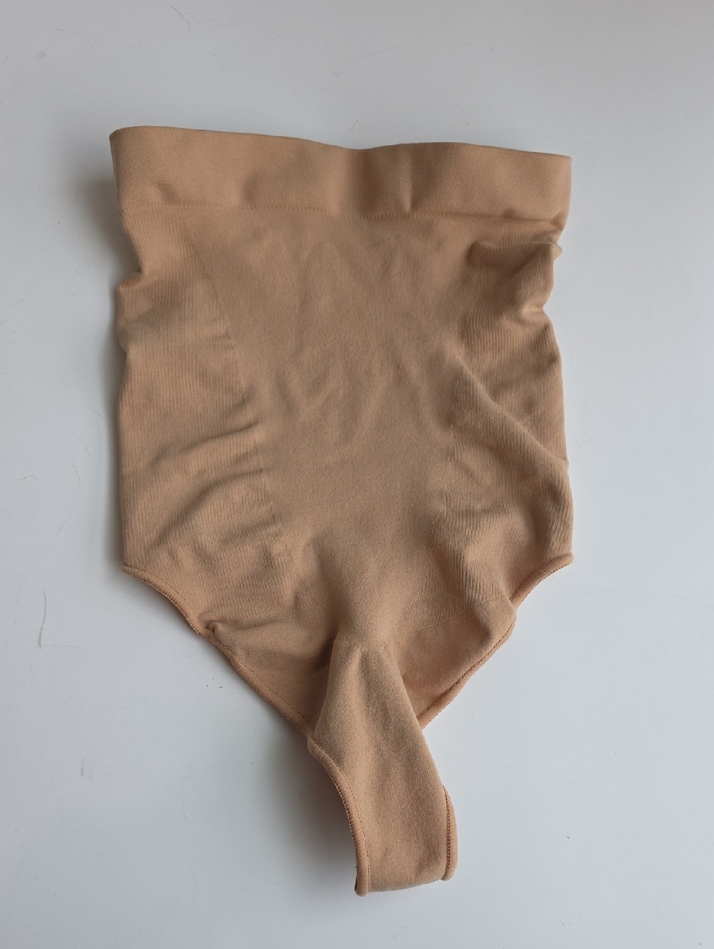 SKIMS Nude High-Waist Shaping Thong XXS/XS  G023